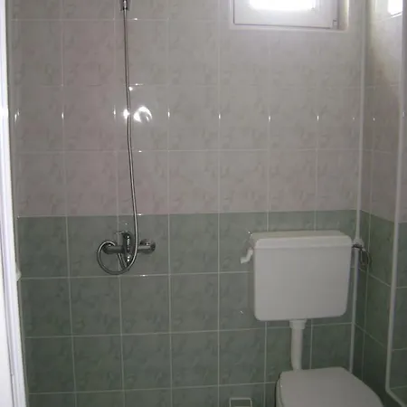 Konukevi Dimitrovi *